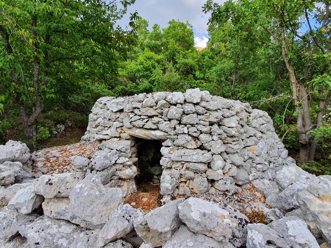 Villaggio capanne di pietra