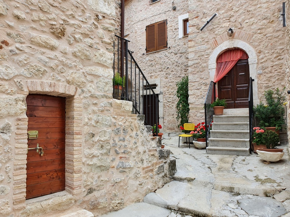 Villa Santa Lucia Degli Abruzzi (AQ)