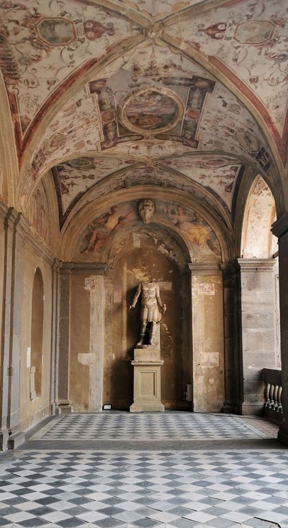 Bassano Romano loggia Villa Giustiniani