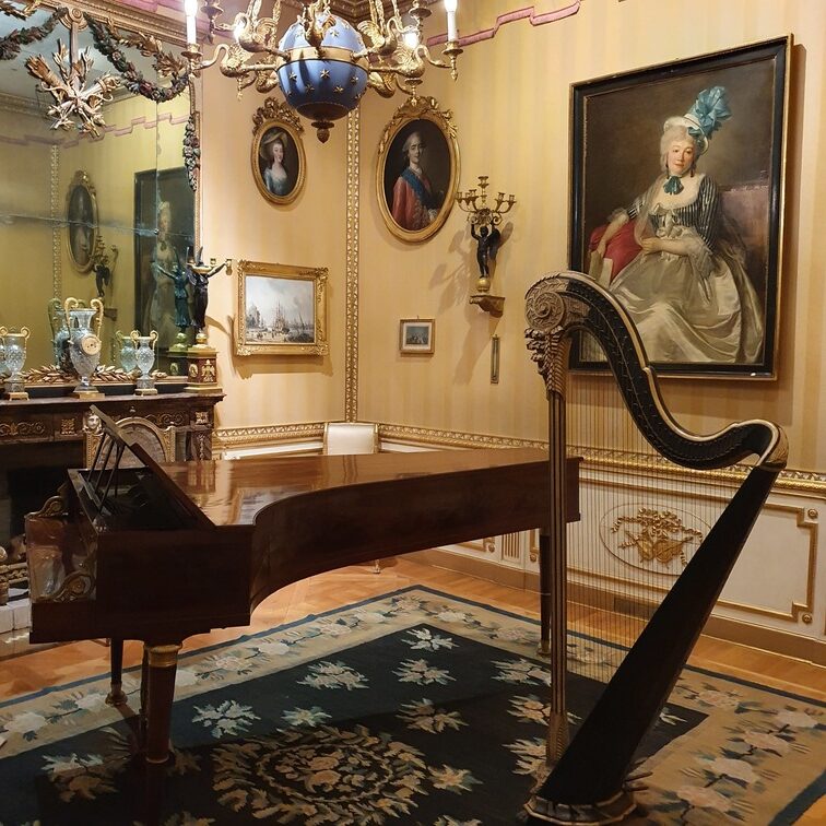 accorsi ometto musei di torino arti decorative arpa pianoforte